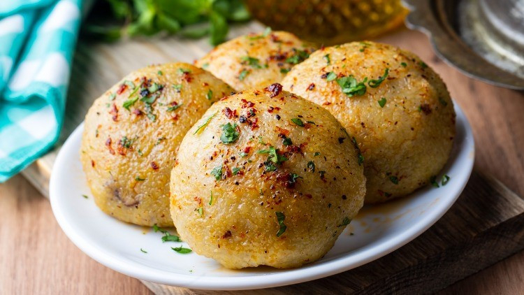 Haşlama Kitel Tavuk (İçli Köfte)